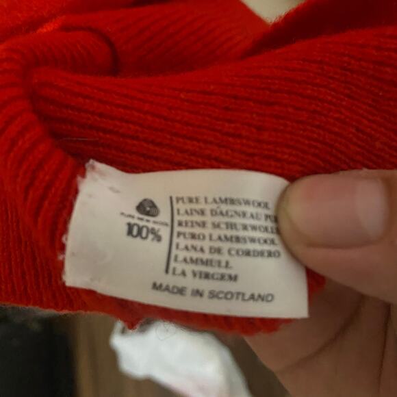 Vintage Burberry Lamb Wool Red Long V Neck Sweater Made in Scotland Size Large - Picture 5 of 6